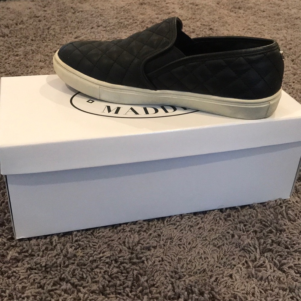 black steve madden slip ons